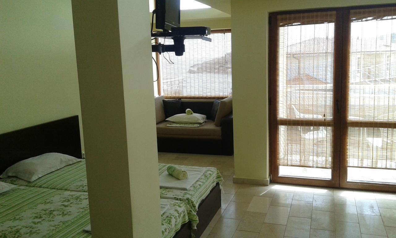 Akshaena Aparthotel Sozopol Exteriör bild